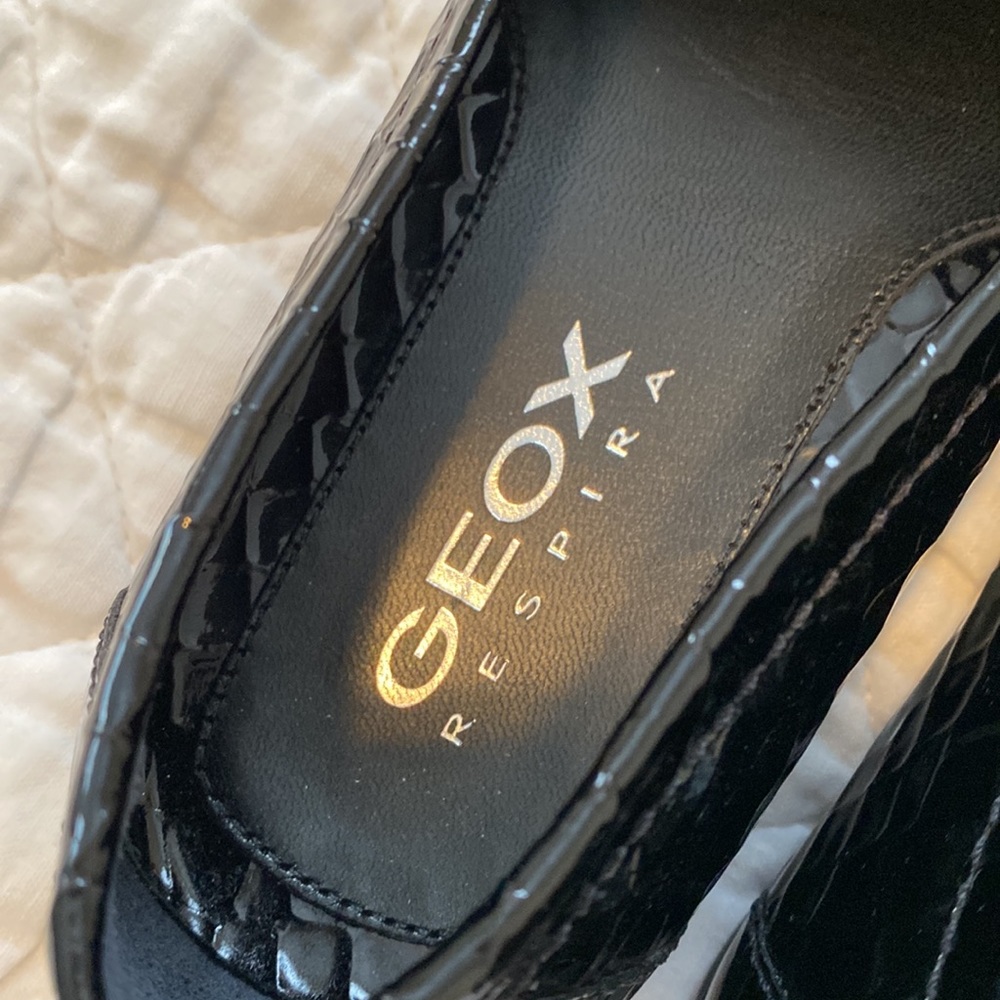 NWT Geox patent leather loafer! - Picture 5 of 9